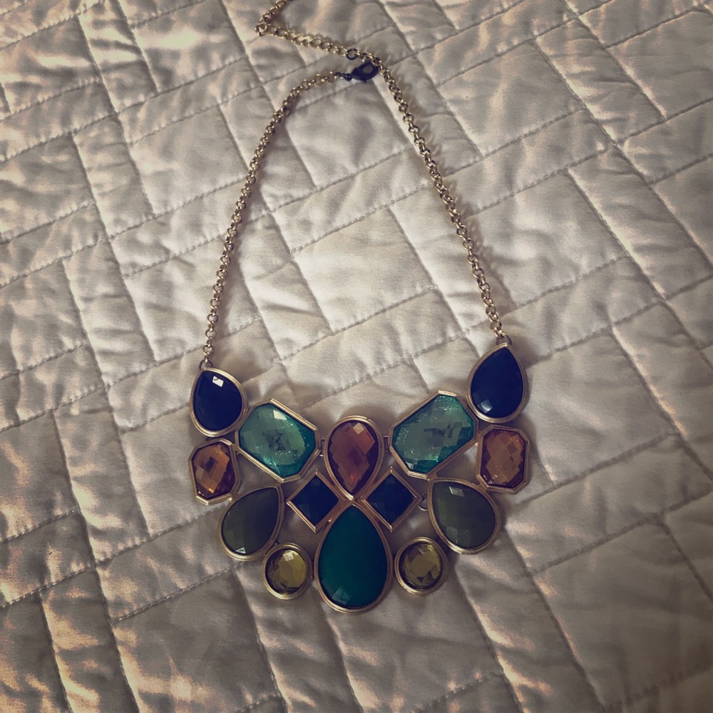 Statement necklace
